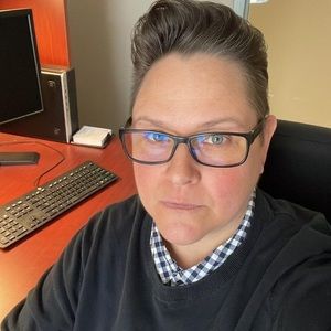 Meet your Posher, Jen